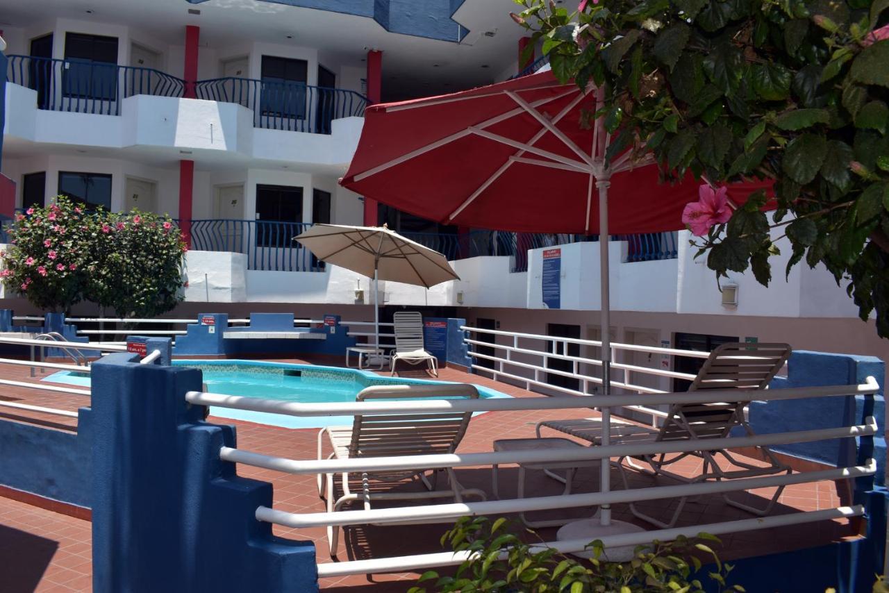 Hotel Mediterraneo Rosarito Exteriör bild