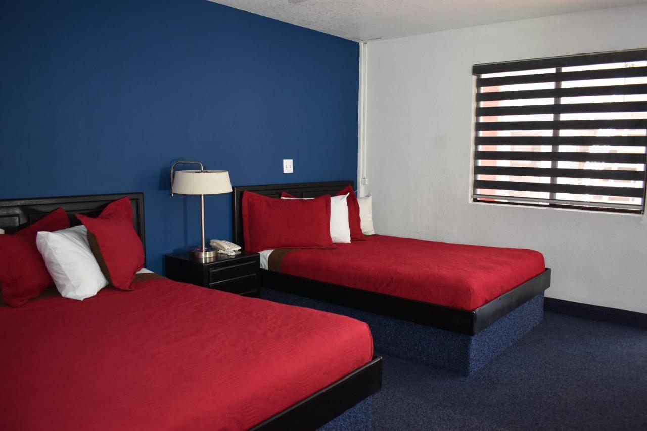 Hotel Mediterraneo Rosarito Exteriör bild