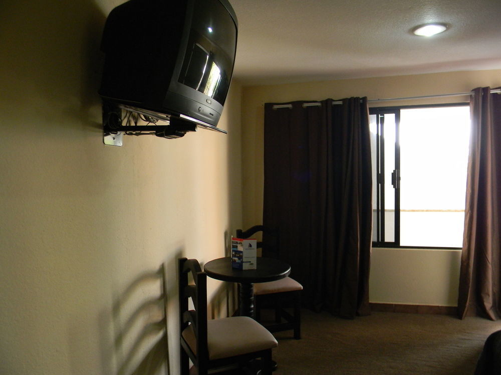 Hotel Mediterraneo Rosarito Exteriör bild